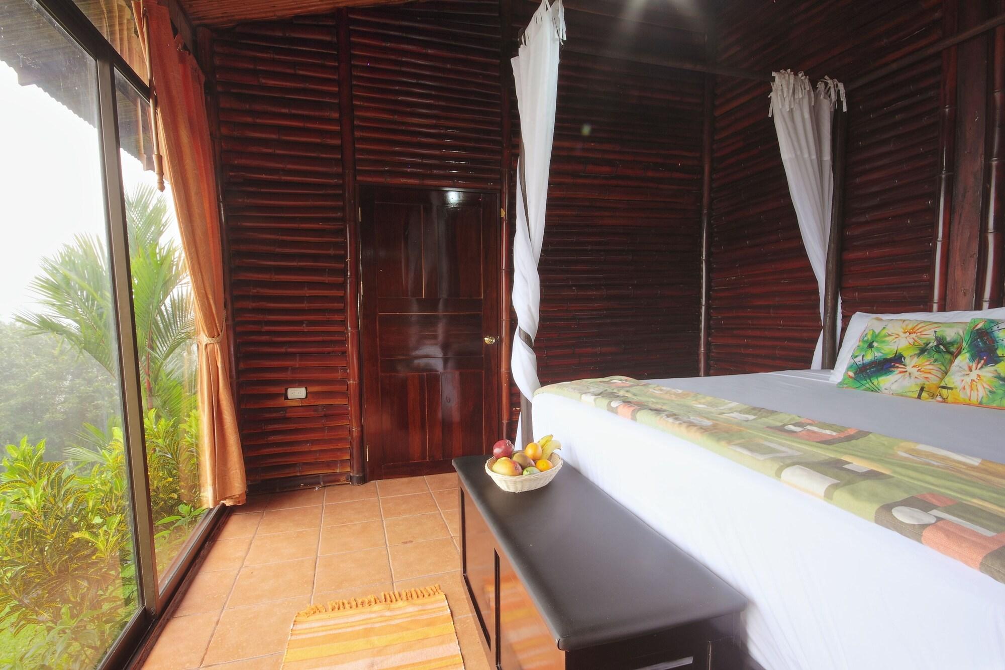 Arenal Waterfall Lodge Bagian luar foto