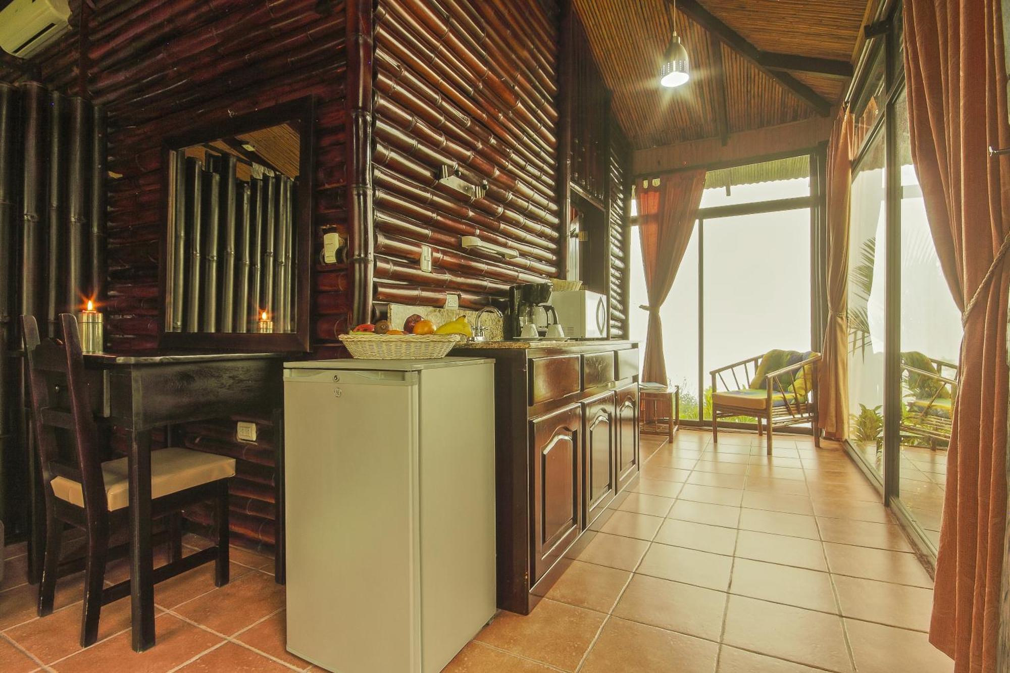 Arenal Waterfall Lodge Bagian luar foto