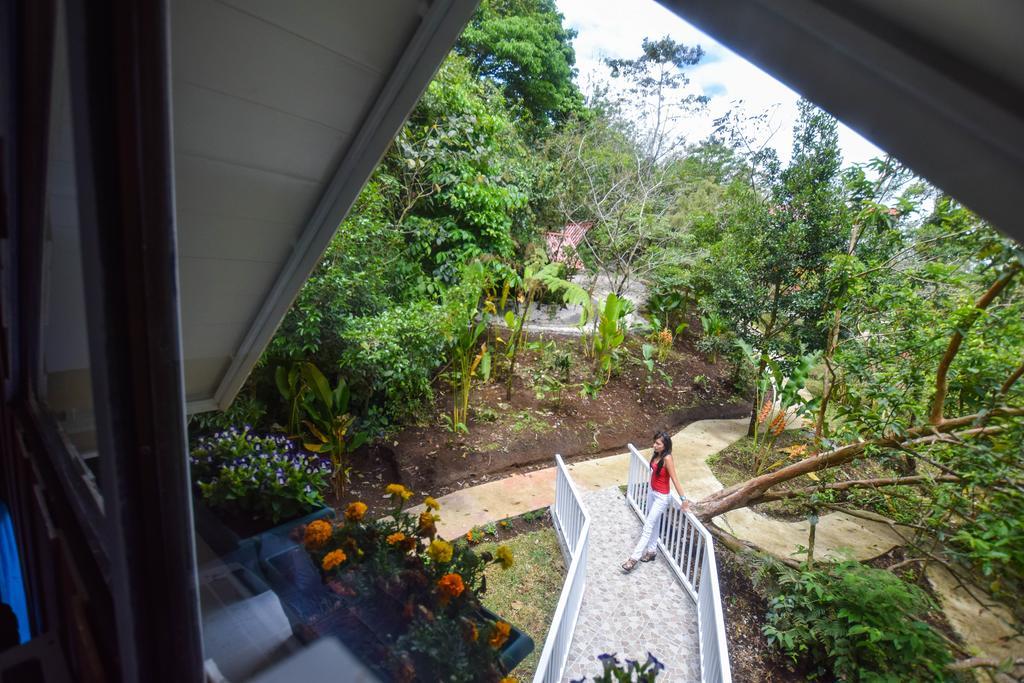 Arenal Waterfall Lodge Bagian luar foto