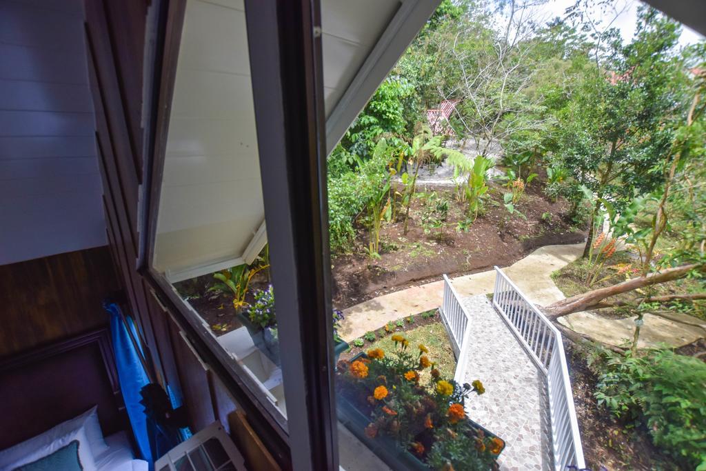 Arenal Waterfall Lodge Bagian luar foto