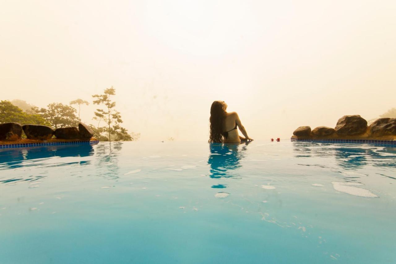 Arenal Waterfall Lodge Bagian luar foto